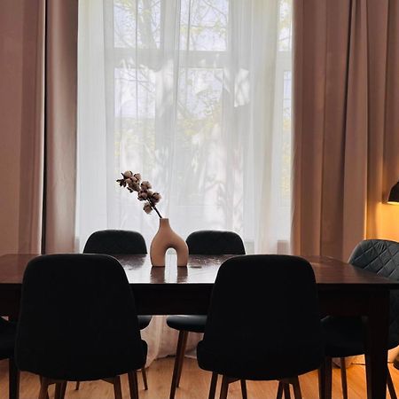 בוקרשט Ideal Home - Spacious & Modern Accommodation Near Unirii Square מראה חיצוני תמונה