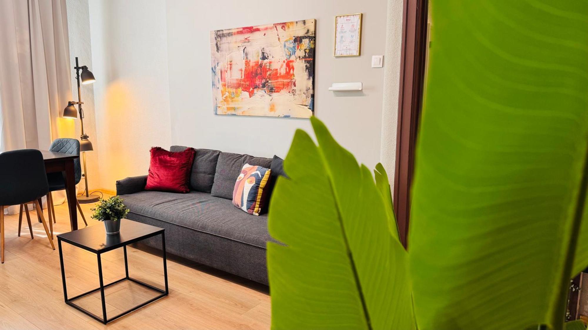 בוקרשט Ideal Home - Spacious & Modern Accommodation Near Unirii Square חדר תמונה