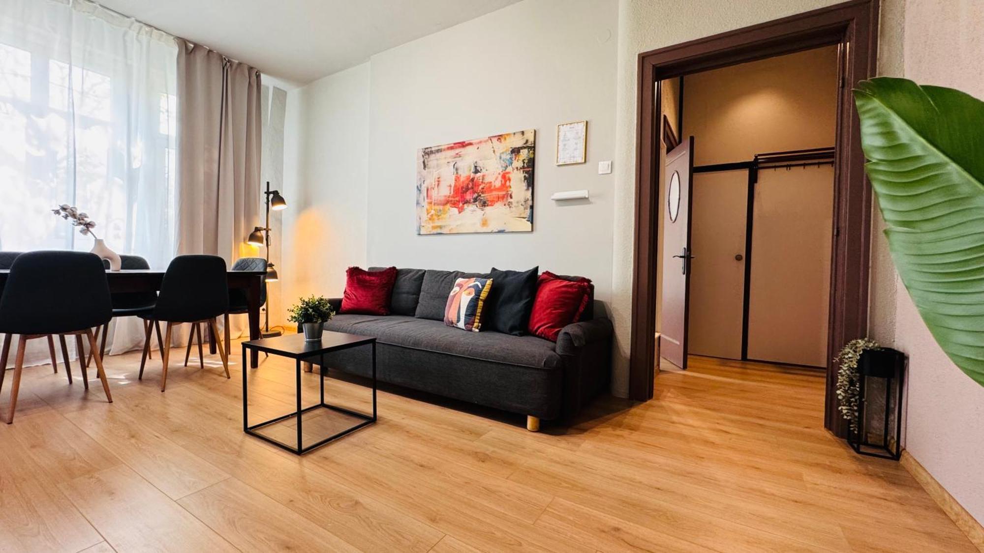 בוקרשט Ideal Home - Spacious & Modern Accommodation Near Unirii Square חדר תמונה