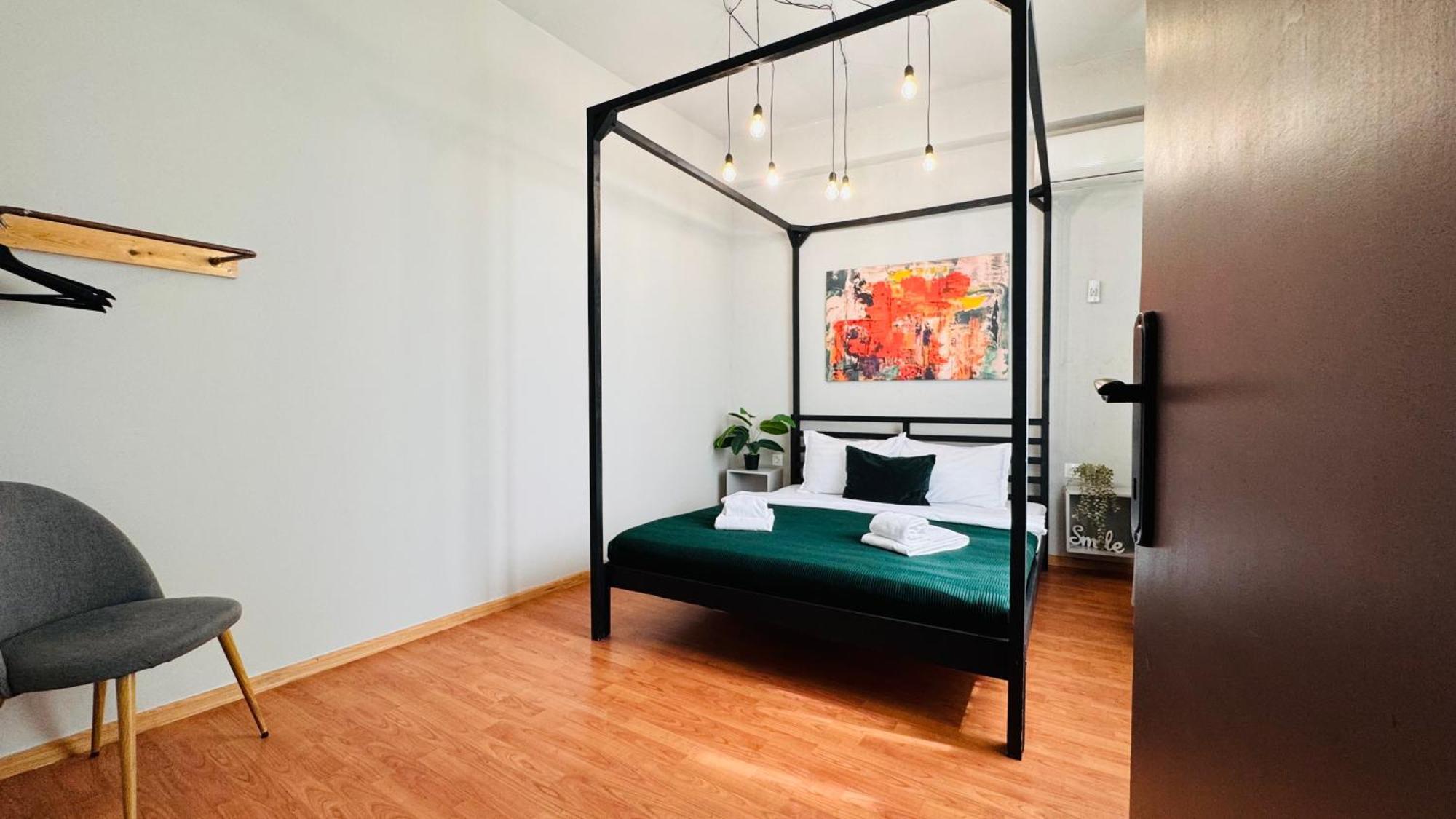 בוקרשט Ideal Home - Spacious & Modern Accommodation Near Unirii Square חדר תמונה