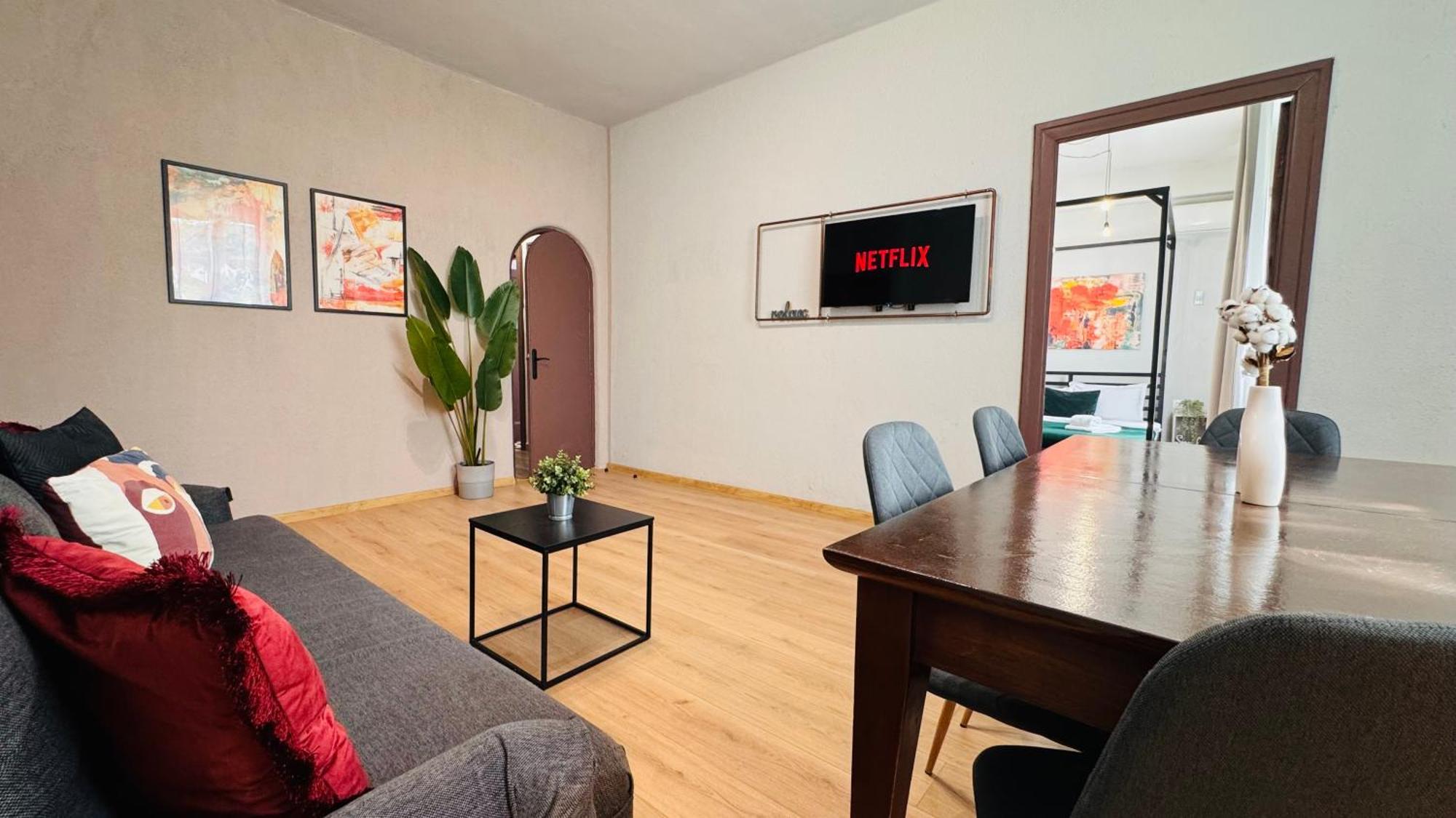 בוקרשט Ideal Home - Spacious & Modern Accommodation Near Unirii Square מראה חיצוני תמונה