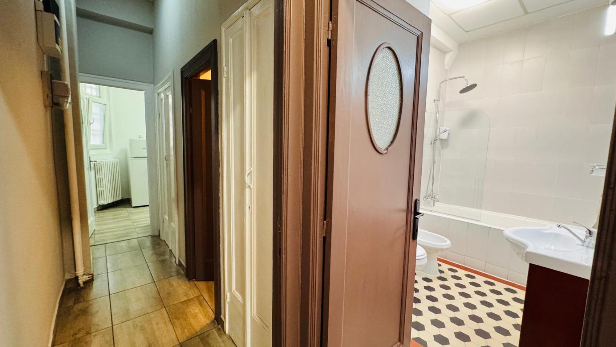 בוקרשט Ideal Home - Spacious & Modern Accommodation Near Unirii Square חדר תמונה
